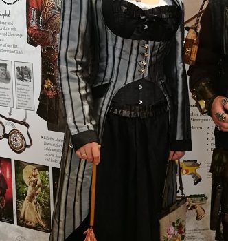 Claudia Flügel-Eber Steampunk Kostüm
